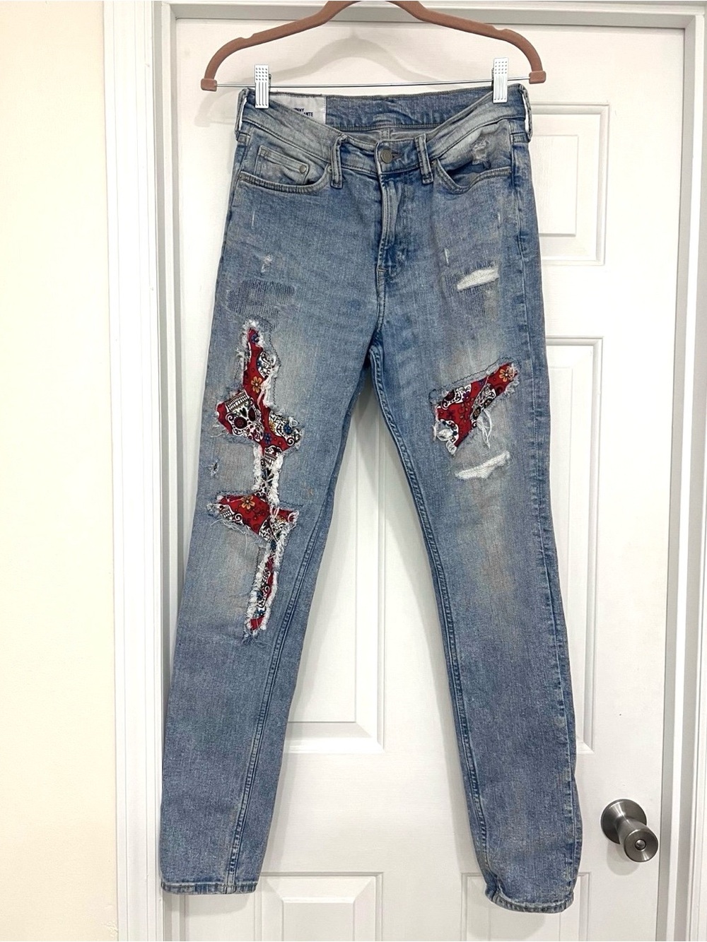 H&M Y2K Distressed Patchwork Skinny Jeans Skull Print Size 29